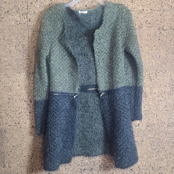 Winter Women's Jacket - Picture 1 of 9